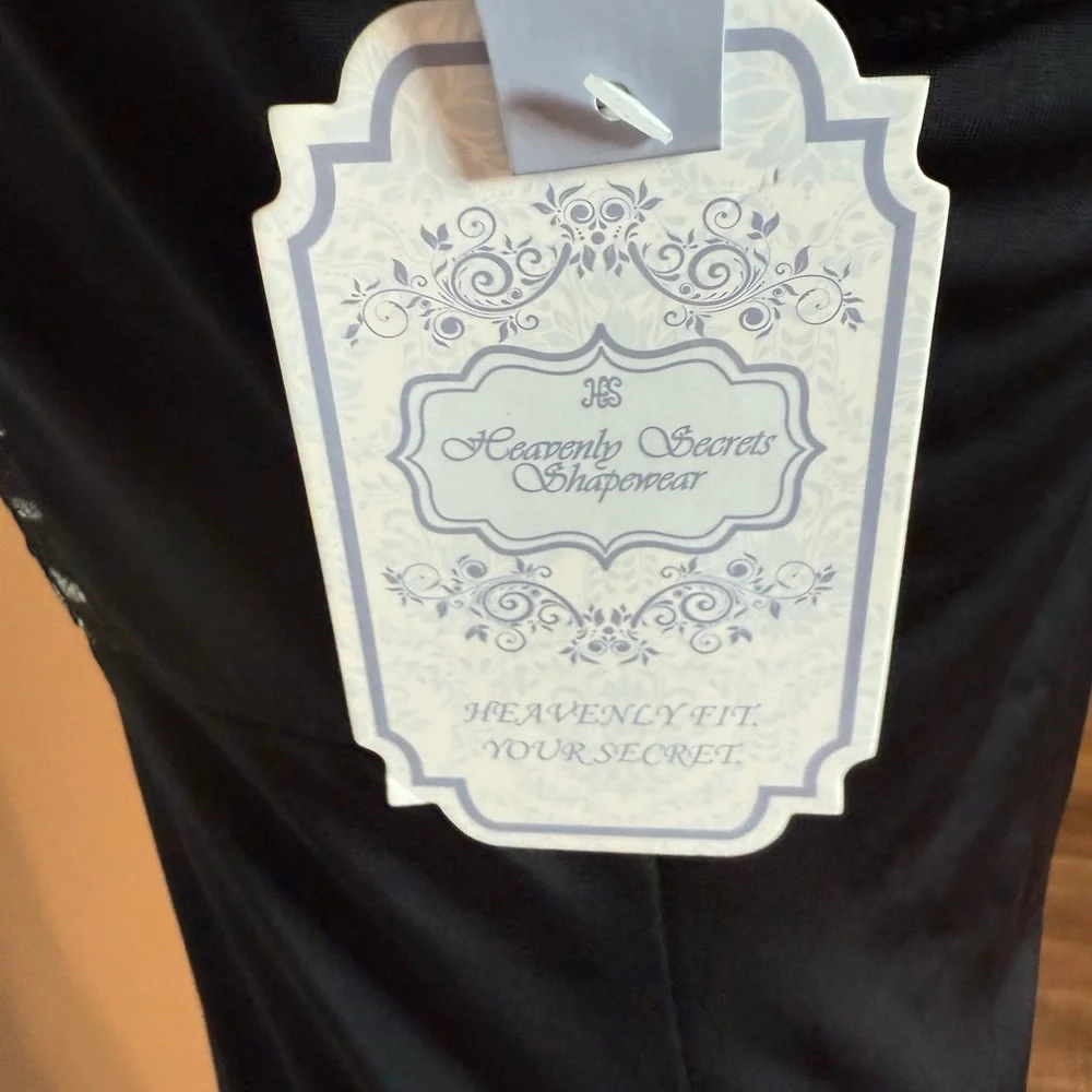 Heavenly Secrets Black and Cream Lace‎ Shapewear 1x